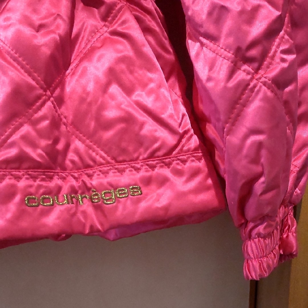 Courreges(クレージュ)のスキーウェア　ジャケット　クレージュ　courrèges　9号　お色は蛍光ピンク スポーツ/アウトドアのスキー(ウエア)の商品写真