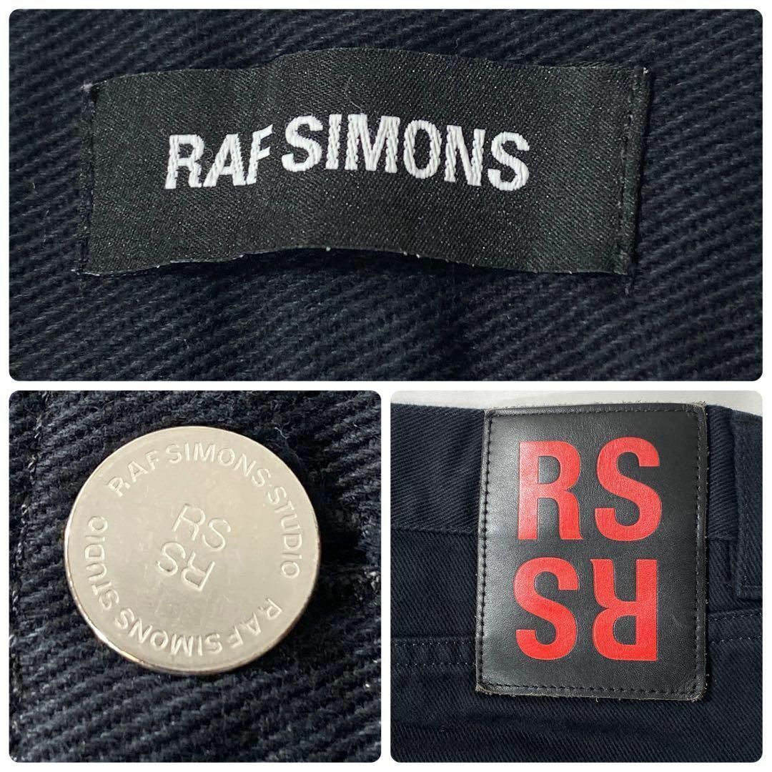 RAF SIMONS(ラフシモンズ)のラフシモンズ　スリムストレートブラックデニムパンツ　W29インチ メンズのパンツ(デニム/ジーンズ)の商品写真