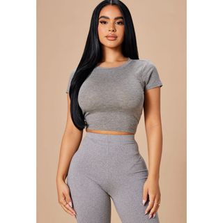 Fashion Nova クロップド　ショートスリーブ　グレー　トップス(Tシャツ(半袖/袖なし))