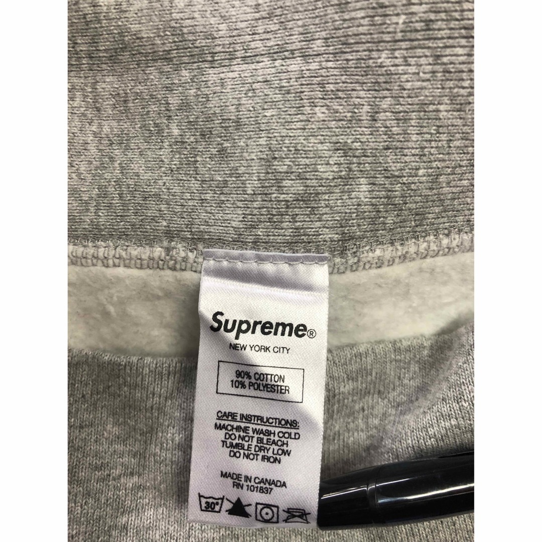 Supreme(シュプリーム)のSupreme Multi Color Classic Logo Hooded  メンズのトップス(パーカー)の商品写真