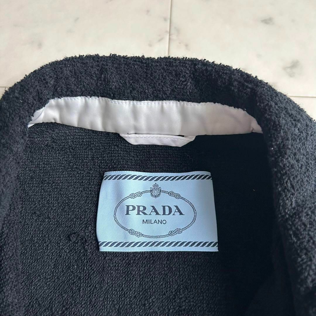 PRADA(プラダ)の美品 PRADA 2021 テリークロスジャケット ブラック 44 レディースのジャケット/アウター(その他)の商品写真