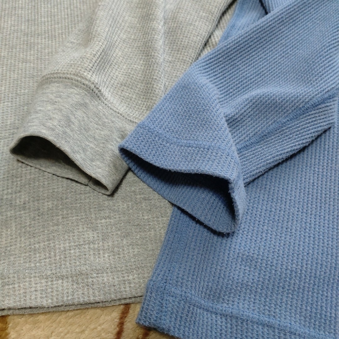 UNIQLO(ユニクロ)のUNIQLOユニクロ/長袖ワッフル生地カットソー/M/色違い2枚セット メンズのトップス(Tシャツ/カットソー(七分/長袖))の商品写真