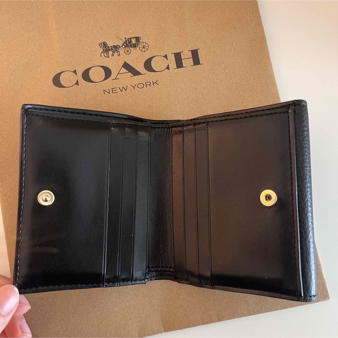 COACH(コーチ)のcoach財布　二つ折り　ブラック レディースのファッション小物(財布)の商品写真