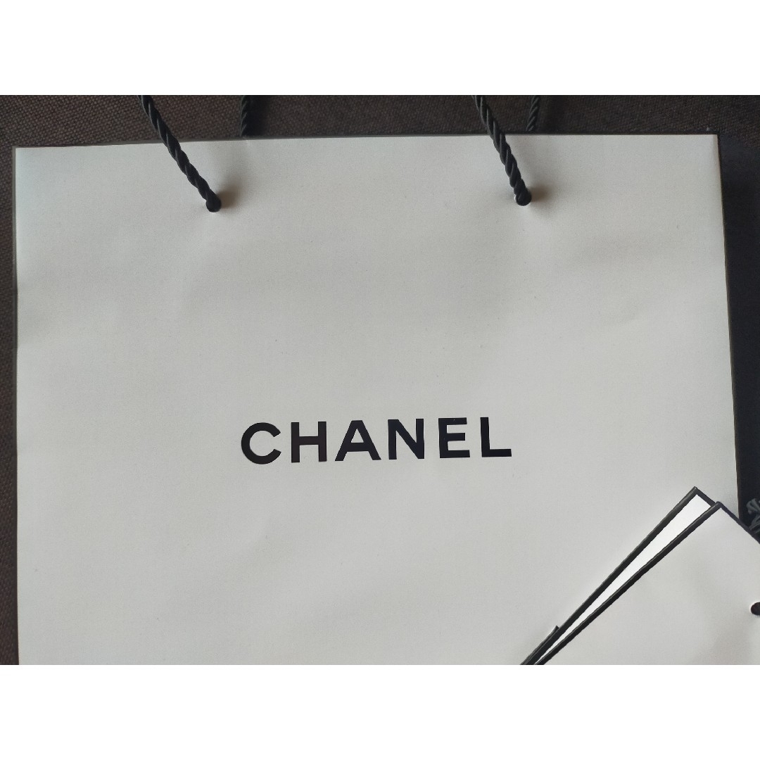 CHANEL(シャネル)のCHANEL シャネル ショッパー 3枚ｾｯﾄ 紙袋 手提げ ギフトラッピング レディースのバッグ(ショップ袋)の商品写真