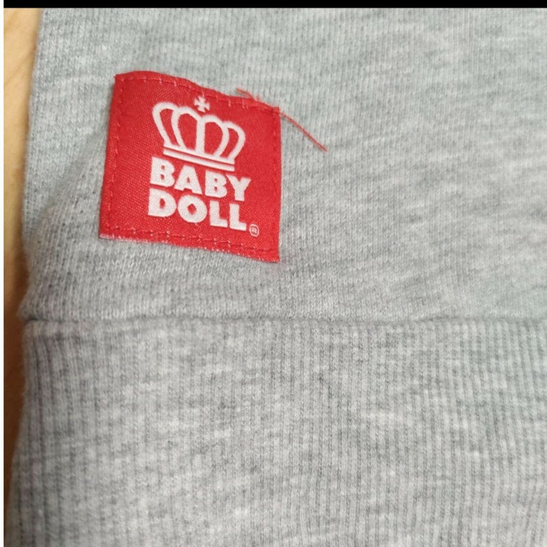 BABYDOLL(ベビードール)のBABYDOLL　ベビードール　トレーナー　スウェット　グレー　100cm キッズ/ベビー/マタニティのキッズ服男の子用(90cm~)(Tシャツ/カットソー)の商品写真