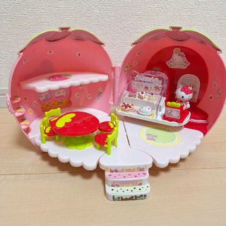 こえだちゃん　ハローキティ　いちごのケーキ屋さん(知育玩具)