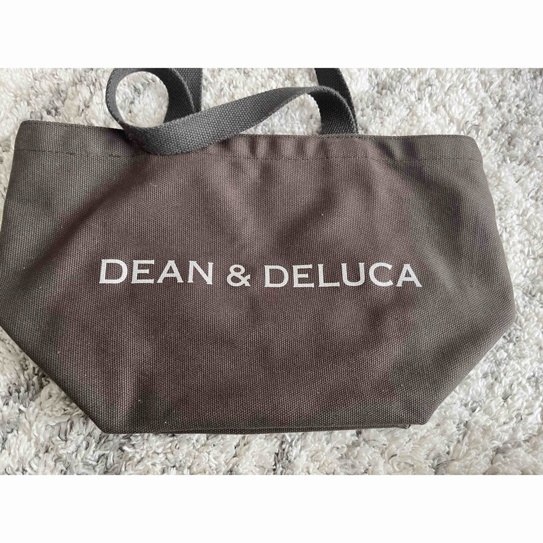 DEAN & DELUCA(ディーンアンドデルーカ)のディーンアンドデルーカ　チャリティトート レディースのバッグ(トートバッグ)の商品写真
