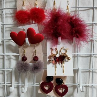 推し活 ♡ ハンドメイドピアス まとめ売り　赤色②(ピアス)