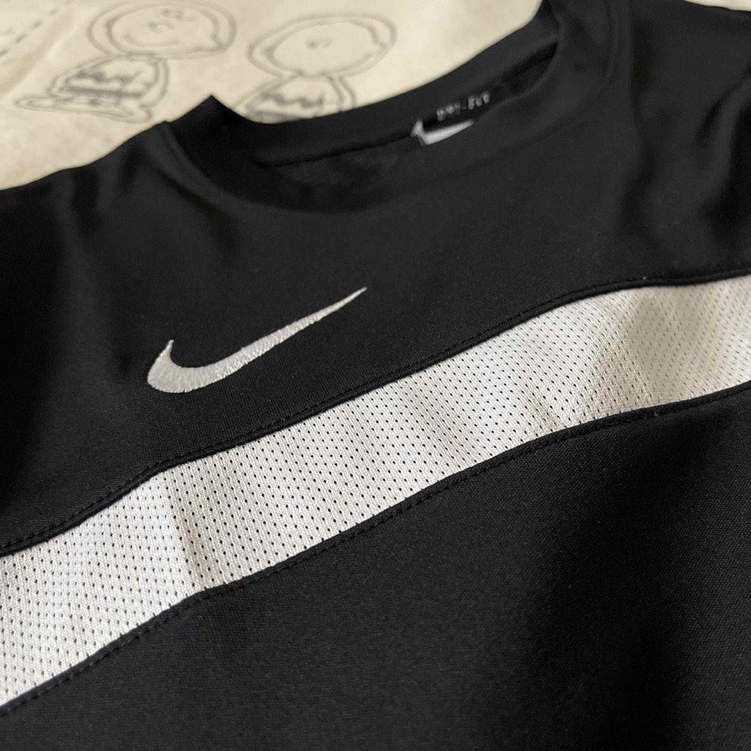 NIKE(ナイキ)の【NIKE カッコいい♡サッカーTシャツ  size .kids  L】 スポーツ/アウトドアのサッカー/フットサル(ウェア)の商品写真