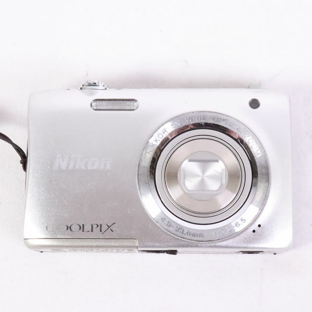 Nikon(ニコン)のNikon ニコン　コンパクトデジタルカメラ　COOLPIX クールピクス　S2900　シルバー　㉒ スマホ/家電/カメラのカメラ(コンパクトデジタルカメラ)の商品写真
