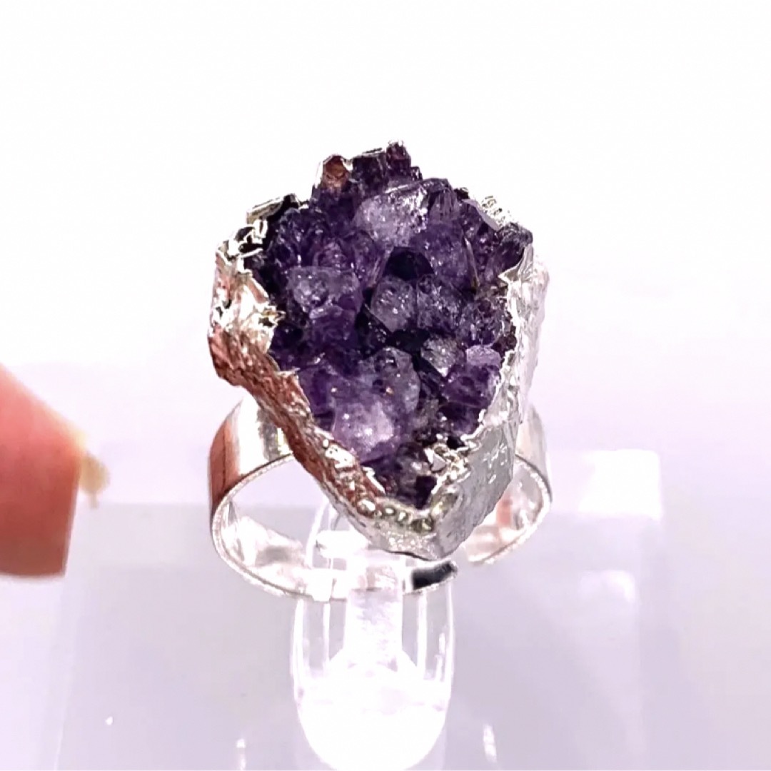 アメジスト　紫水晶　天然石　クラスター　結晶　癒し　レディース  リング　指輪 レディースのアクセサリー(リング(指輪))の商品写真