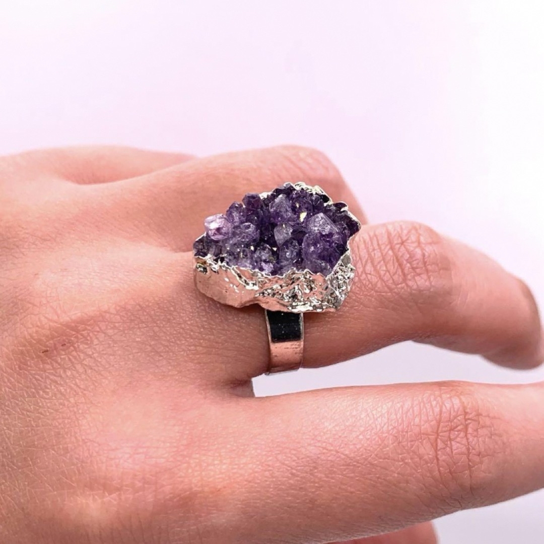 アメジスト　紫水晶　天然石　クラスター　結晶　癒し　レディース  リング　指輪 レディースのアクセサリー(リング(指輪))の商品写真