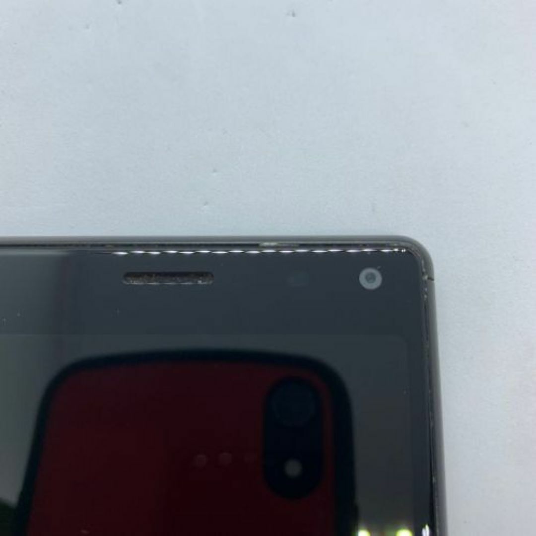 【中古品】Xperia 8 au   SOV42 ブラック  スマホ/家電/カメラのスマートフォン/携帯電話(スマートフォン本体)の商品写真