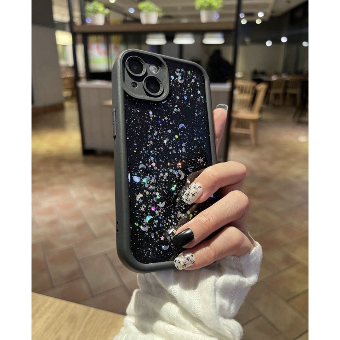 iPhone15ケース キラキラ ラメ ブラック スマホカバー スパンコール スマホ/家電/カメラのスマホアクセサリー(iPhoneケース)の商品写真