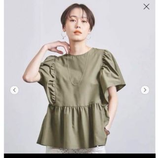 ユナイテッドアローズ(UNITED ARROWS)のユナイテッドアローズ  フリルブラウス　カーキ　フリーサイズ(シャツ/ブラウス(半袖/袖なし))