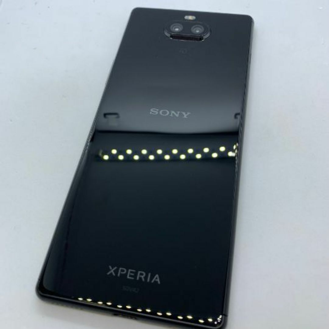 【中古品】Xperia 8 au   SOV42 ブラック  スマホ/家電/カメラのスマートフォン/携帯電話(スマートフォン本体)の商品写真