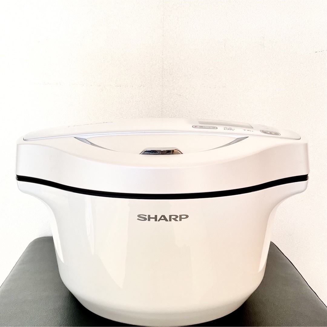 SHARP(シャープ)のSHARP シャープ ヘルシオ ホットクック KN-HW24E-W スマホ/家電/カメラの調理家電(調理機器)の商品写真