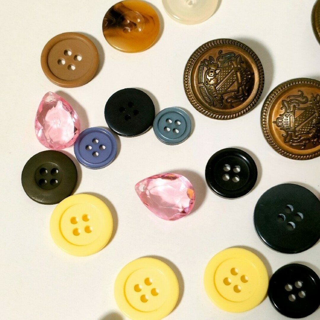 ボタン 27個セット ハンドメイドの素材/材料(各種パーツ)の商品写真