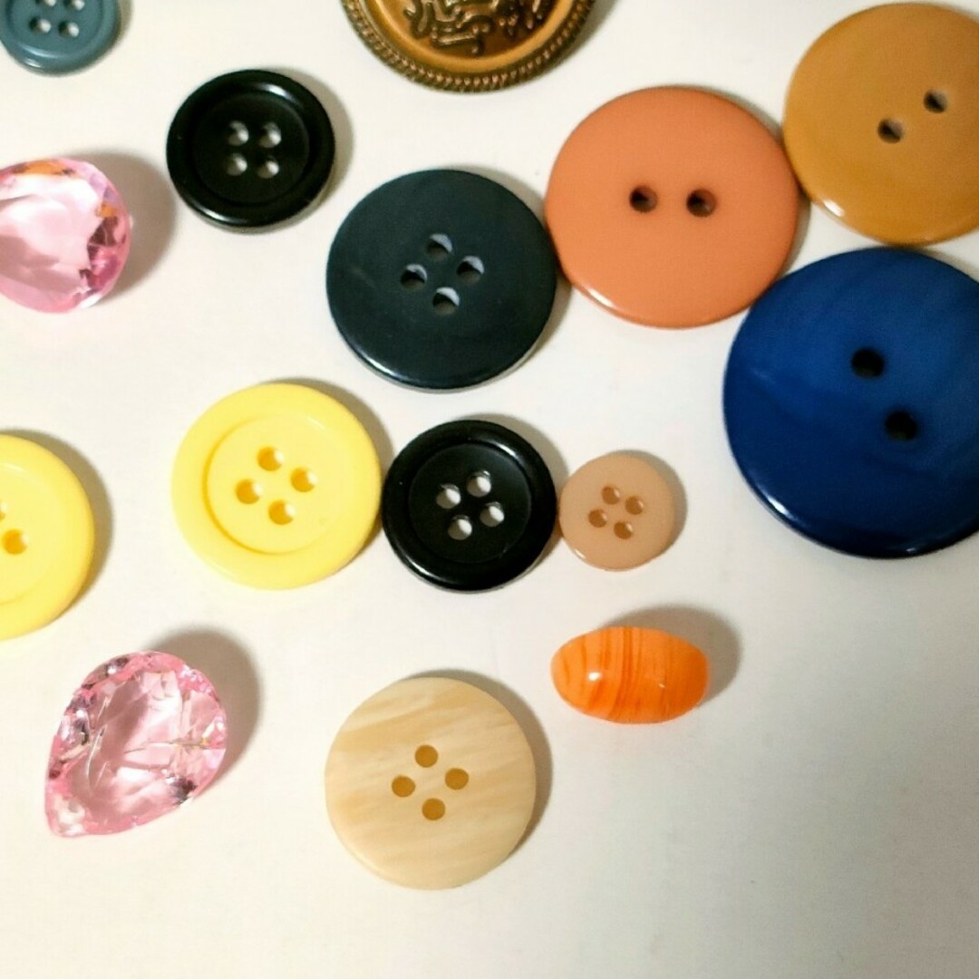 ボタン 27個セット ハンドメイドの素材/材料(各種パーツ)の商品写真