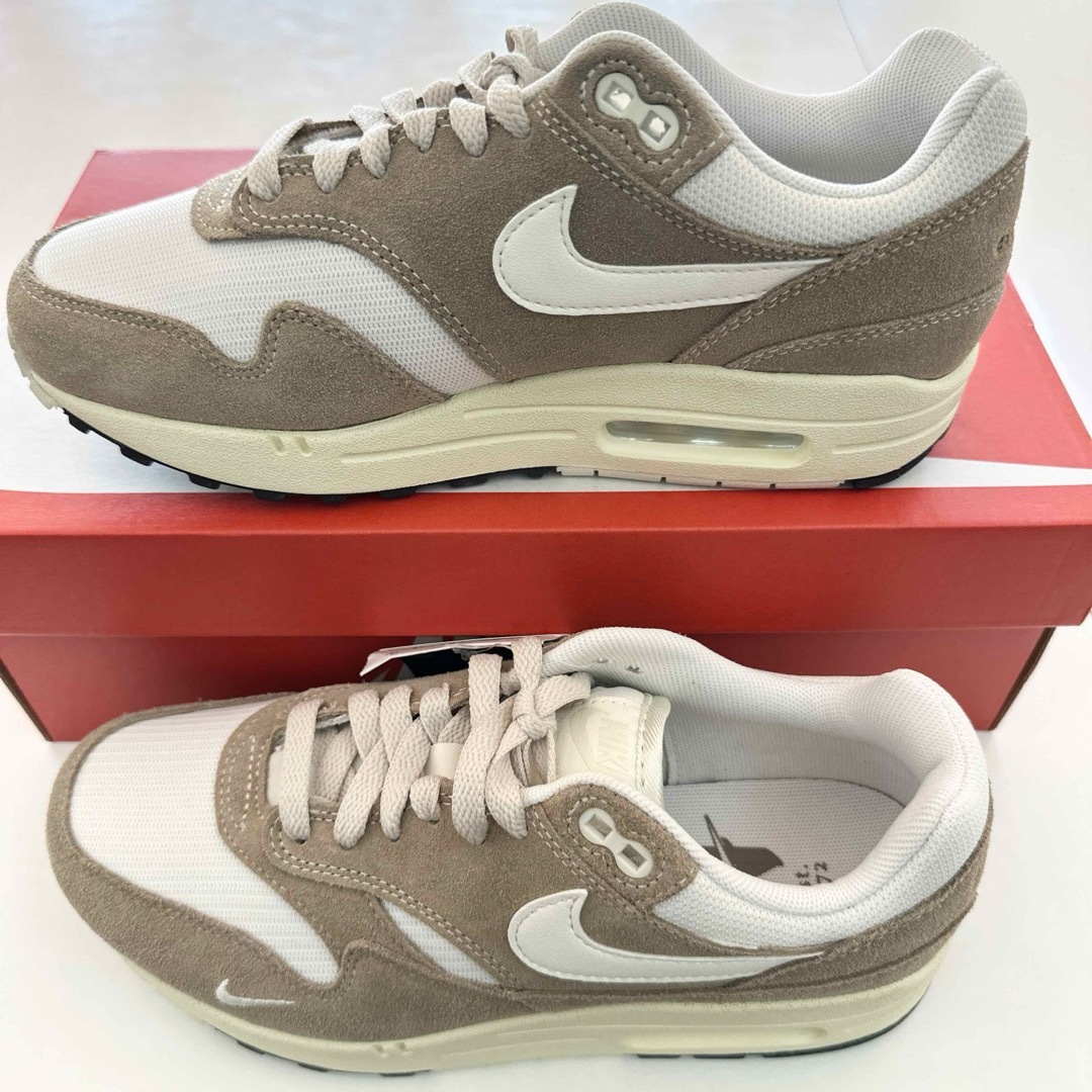 NIKE(ナイキ)のナイキ　エアマックス1 87 SE ハングル　AIRMAX1  新品　25cm レディースの靴/シューズ(スニーカー)の商品写真