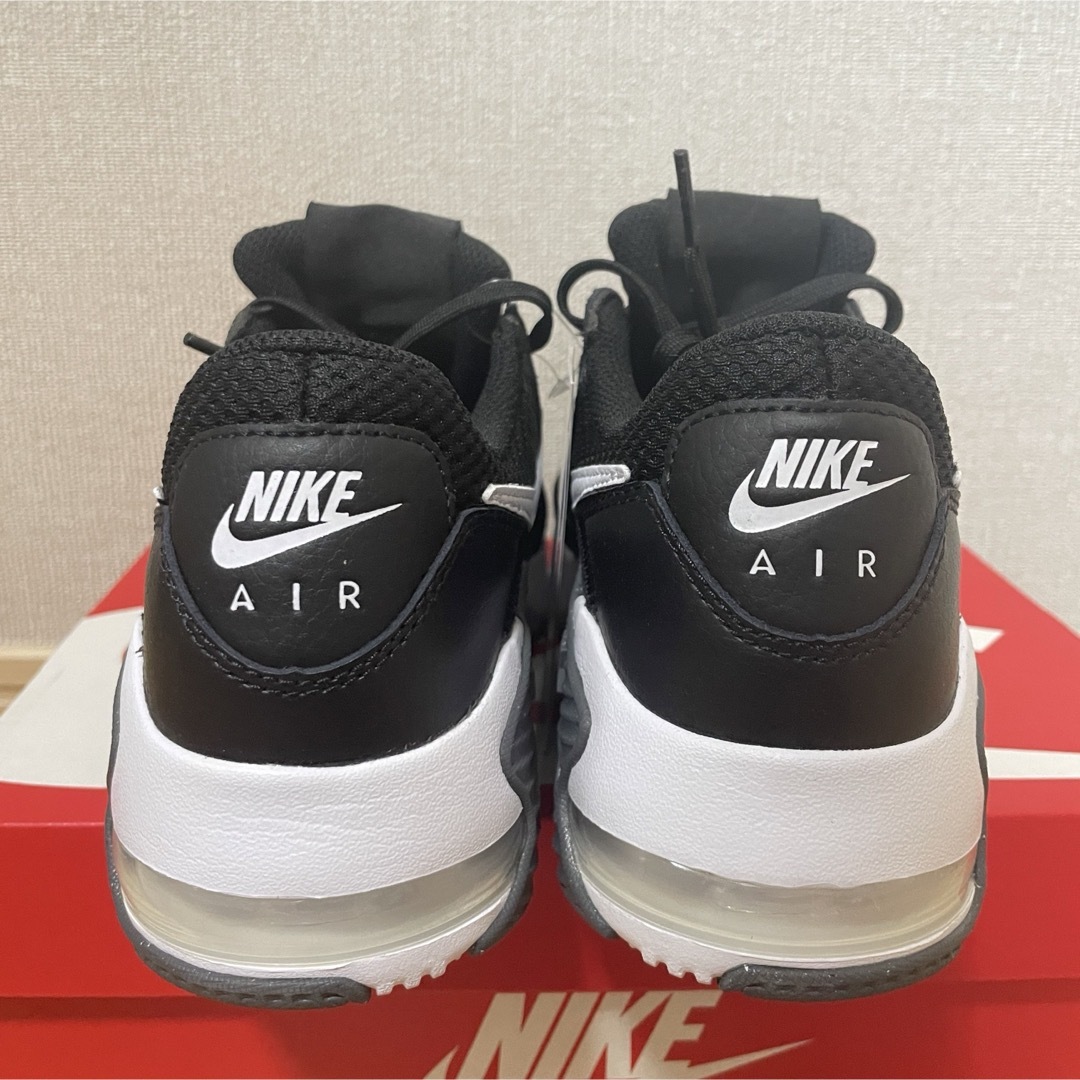 NIKE(ナイキ)の【新品】NIKEナイキ エアマックスエクシー ブラック黒レディース　24.5cm レディースの靴/シューズ(スニーカー)の商品写真