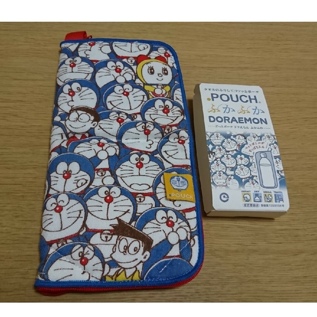 POUCH  ふかふか ドラえもん エンタメ/ホビーのおもちゃ/ぬいぐるみ(キャラクターグッズ)の商品写真