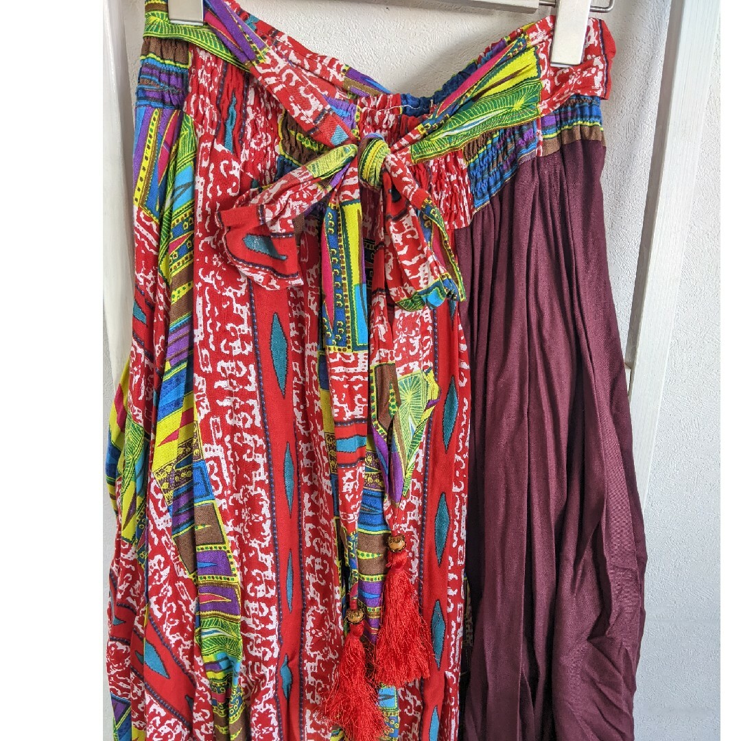 アミナ　ロングスカート　RED レディースのスカート(ロングスカート)の商品写真