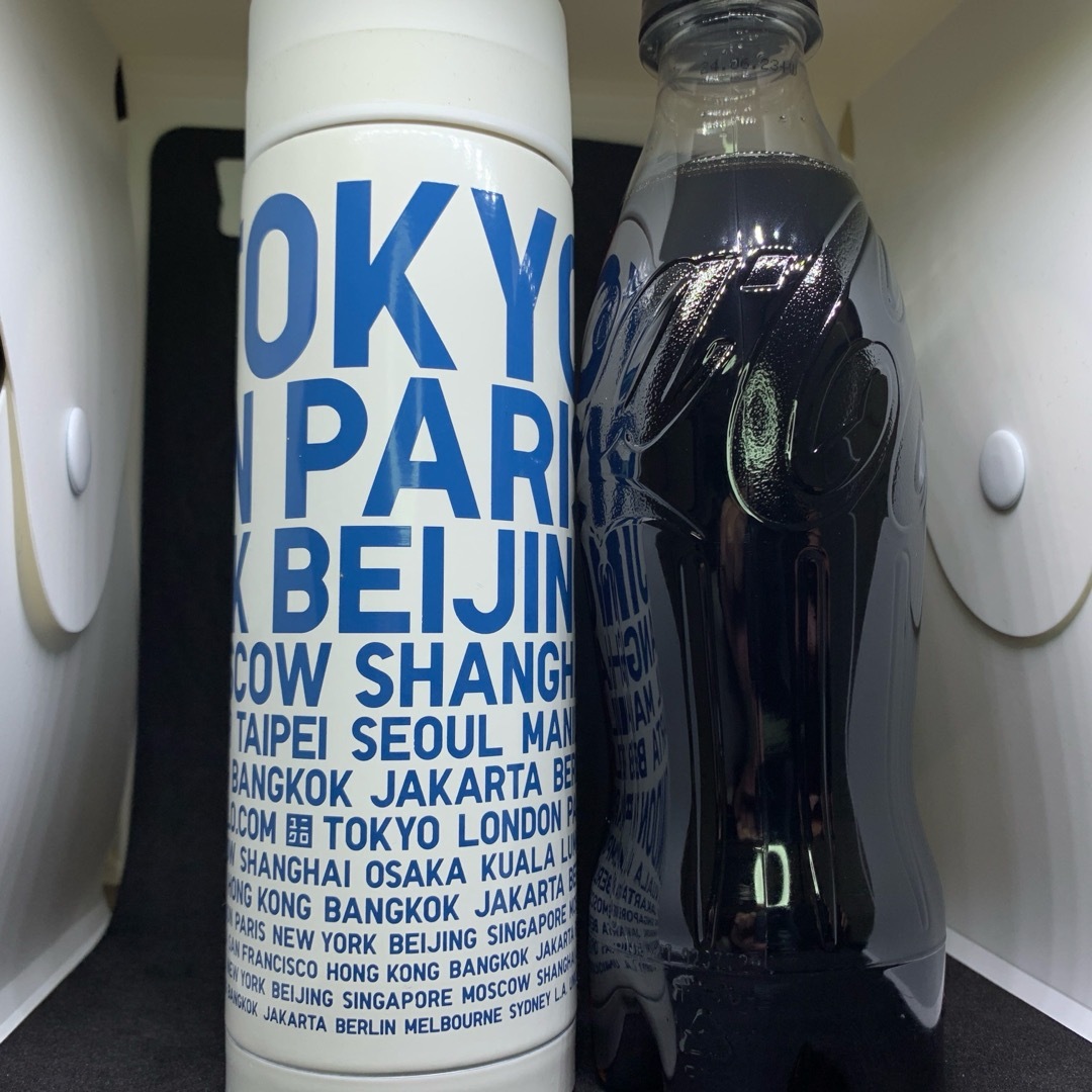 UNIQLO(ユニクロ)のユニクロ非売品ボトル キッズ/ベビー/マタニティの授乳/お食事用品(水筒)の商品写真