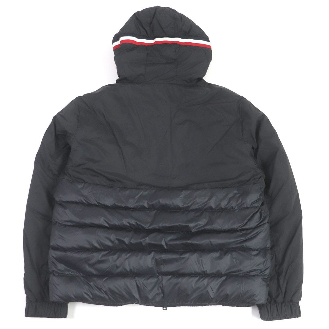 MONCLER(モンクレール)の美品□MONCLER モンクレール 2022年製 MELAMPYRE トリコロール ロゴワッペン付き フーデッド ライトダウンジャケット ブラック 5 ブルガリア製 正規品 メンズ メンズのジャケット/アウター(ダウンジャケット)の商品写真