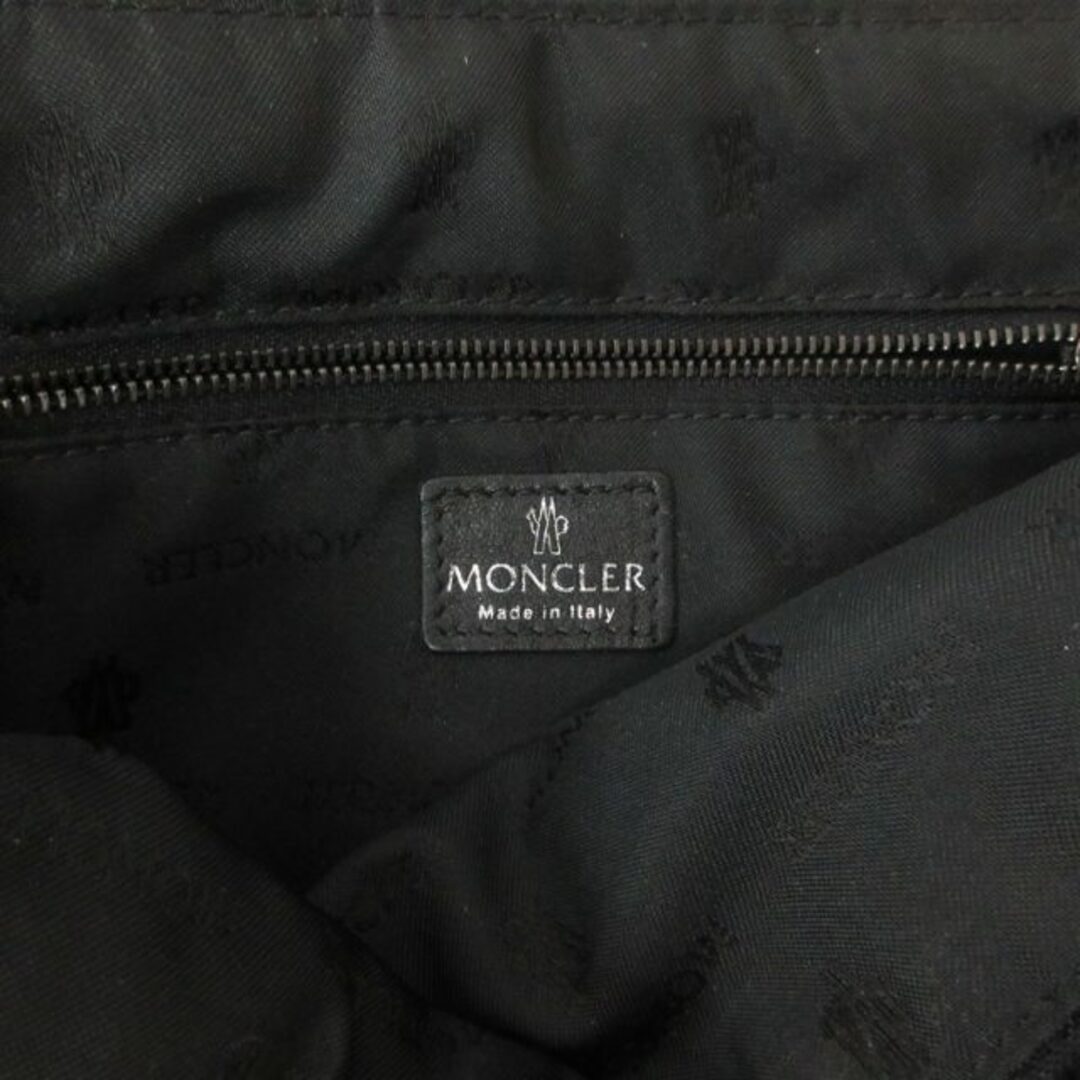 MONCLER(モンクレール)のモンクレール POCHETTE ポーチ セカンドバック 緑 IBO48 レディースのファッション小物(ポーチ)の商品写真