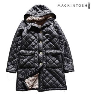 マッキントッシュ(MACKINTOSH)の【スコットランド製】MACKINTOSH 内ボア キルティングコート フーディ(ロングコート)