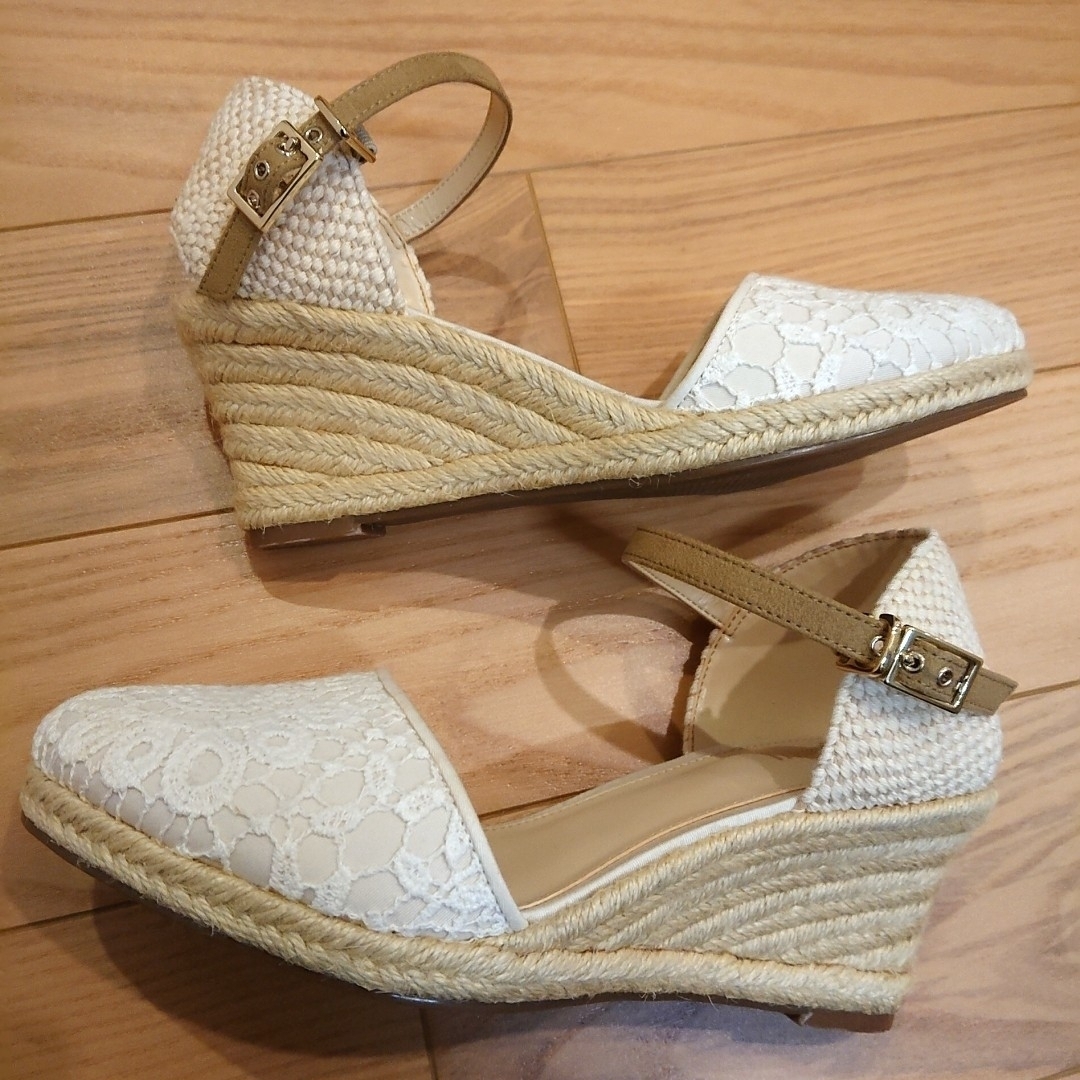 Marie femme(マリーファム)の新品 marie femme 23cm ウェッジヒール パンプス 白 アイボリー レディースの靴/シューズ(ハイヒール/パンプス)の商品写真