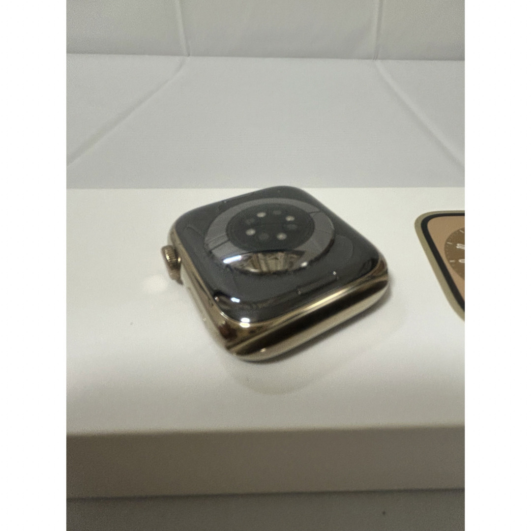 Apple Watch(アップルウォッチ)のApple Watch series 8 stainless GOLD set☆ メンズの時計(腕時計(デジタル))の商品写真