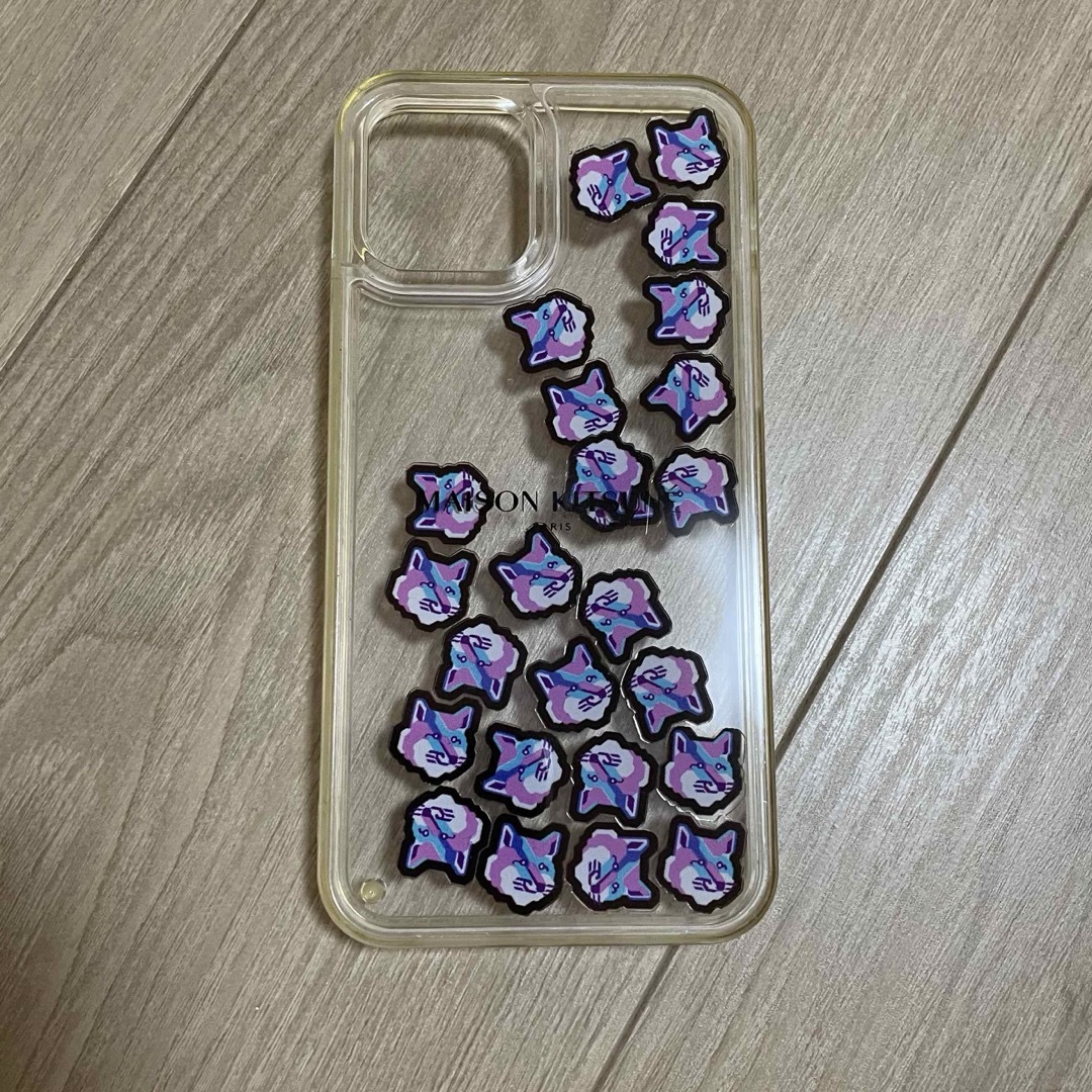 MAISON KITSUNE'(メゾンキツネ)のMAISON KITSUNE iPhone12/12pro case スマホ/家電/カメラのスマホアクセサリー(iPhoneケース)の商品写真