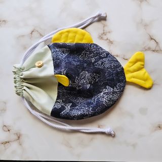 お魚巾着 巾着袋 さかな ハンドメイド No.225(ポーチ)