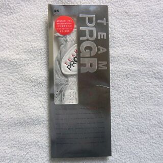 プロギア(PRGR)のPRGR TEAM PRGR プロ使用モデル ゴルフグローブ 白25サイズ 羊革(その他)