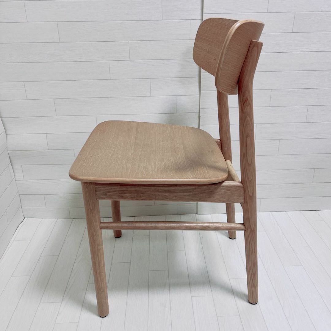 MUJI (無印良品)(ムジルシリョウヒン)の無印 MUJI ラウンドチェア ダイニング 椅子 天然木 オーク材 北欧 美品 インテリア/住まい/日用品の椅子/チェア(ダイニングチェア)の商品写真