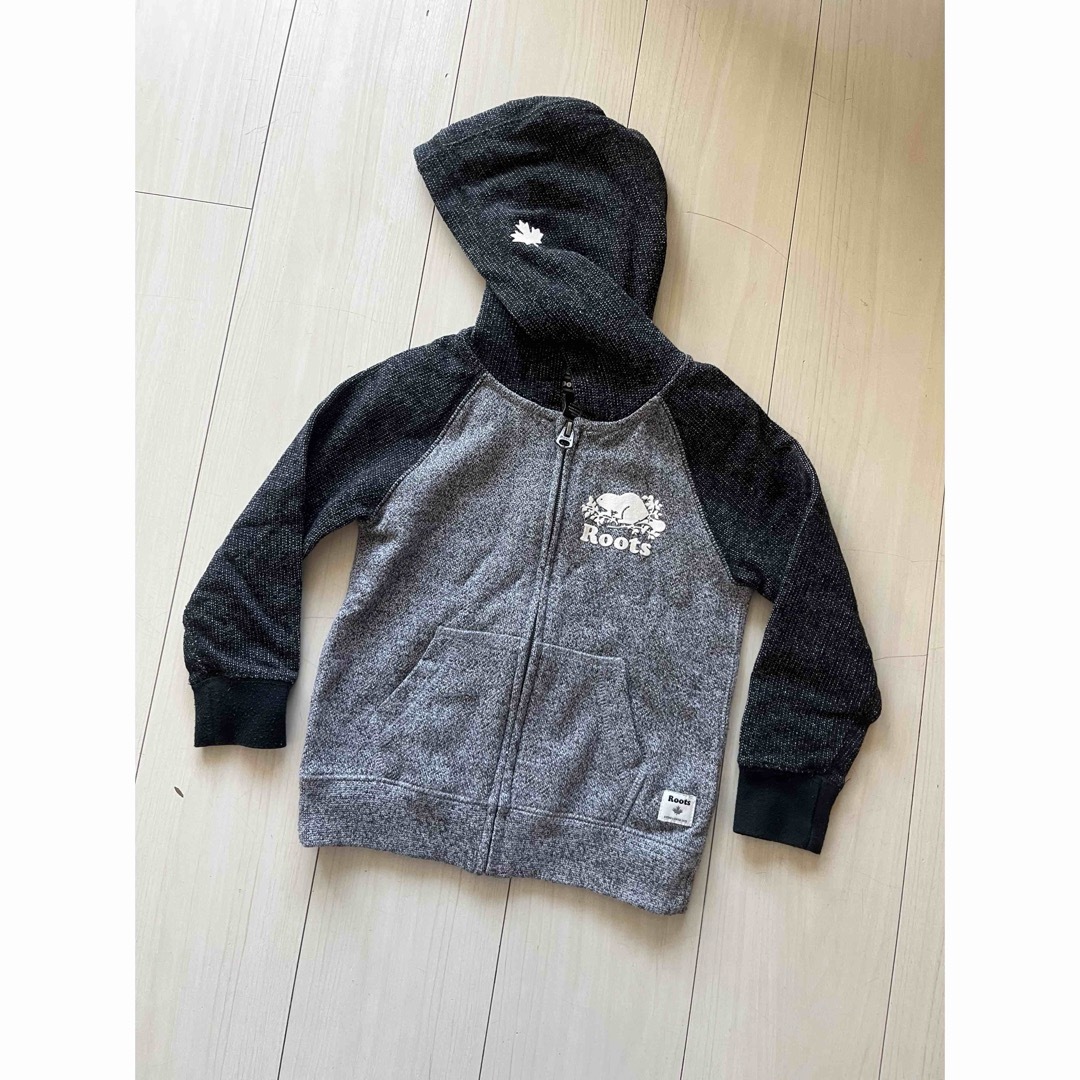 roots kids パーカ 4T(約100cm) キッズ/ベビー/マタニティのキッズ服男の子用(90cm~)(ジャケット/上着)の商品写真