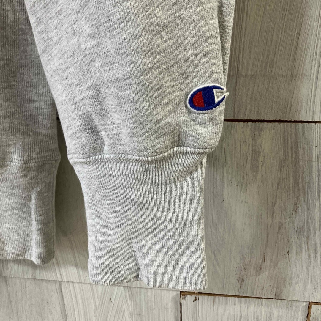 Champion(チャンピオン)の古着 チャンピオン champion リバースウィーブ スウェット カレッジ風 メンズのトップス(スウェット)の商品写真