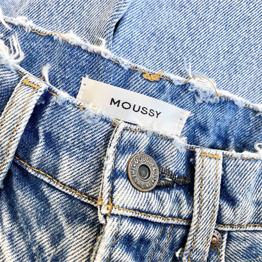 moussy(マウジー)のMOUSSY HW DAMAGE LOOSE STRAIGHT 24 BLU レディースのパンツ(デニム/ジーンズ)の商品写真