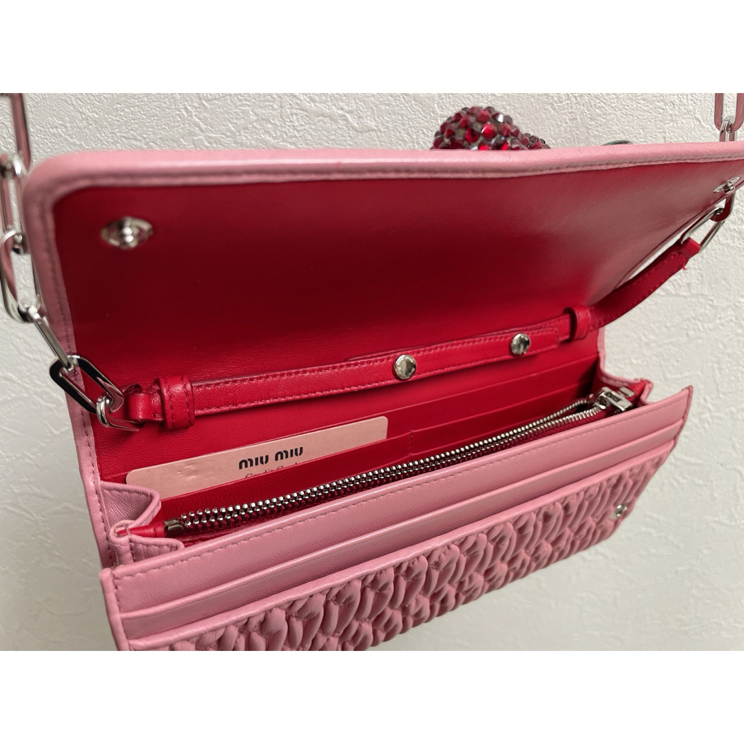 miumiu(ミュウミュウ)のmiu miuバック レディースのバッグ(ショルダーバッグ)の商品写真