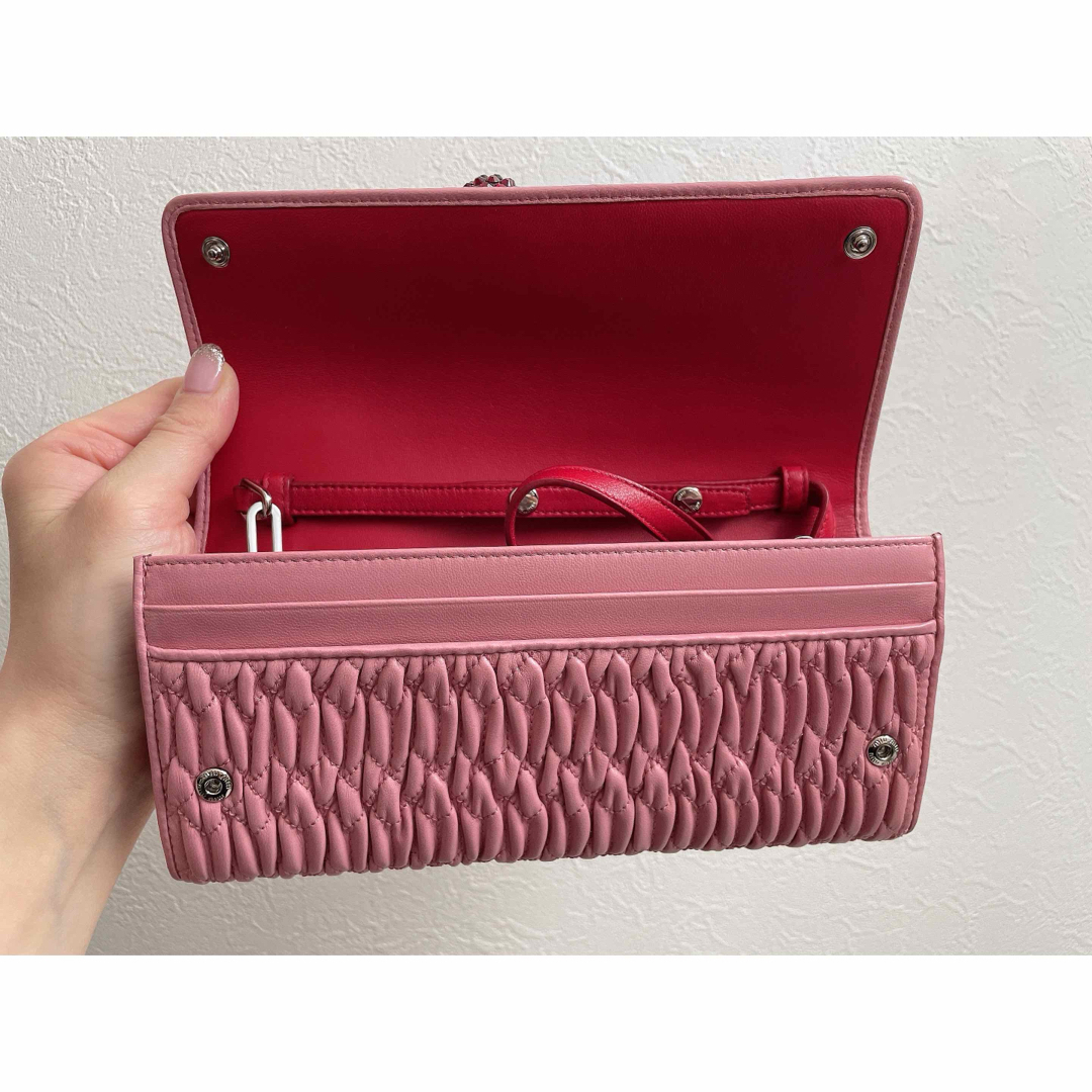 miumiu(ミュウミュウ)のmiu miuバック レディースのバッグ(ショルダーバッグ)の商品写真