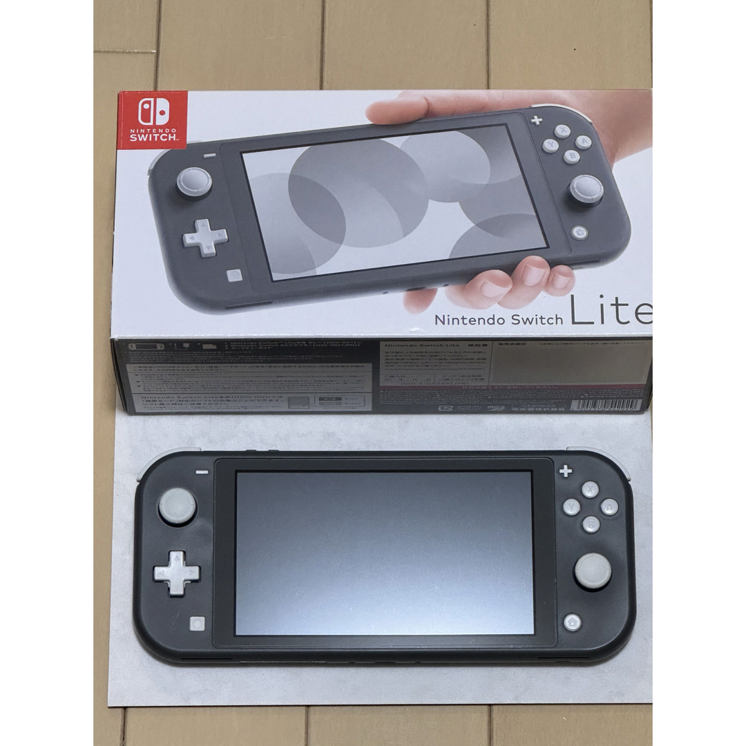 Nintendo Switch(ニンテンドースイッチ)のNintendo Switch Liteグレー　スイッチライト本体 エンタメ/ホビーのゲームソフト/ゲーム機本体(携帯用ゲーム機本体)の商品写真