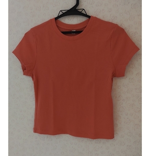 ユニクロ　小さめL サイズ　レディス半袖　シャーベットオレンジ　ミニTシャツ(Tシャツ(半袖/袖なし))