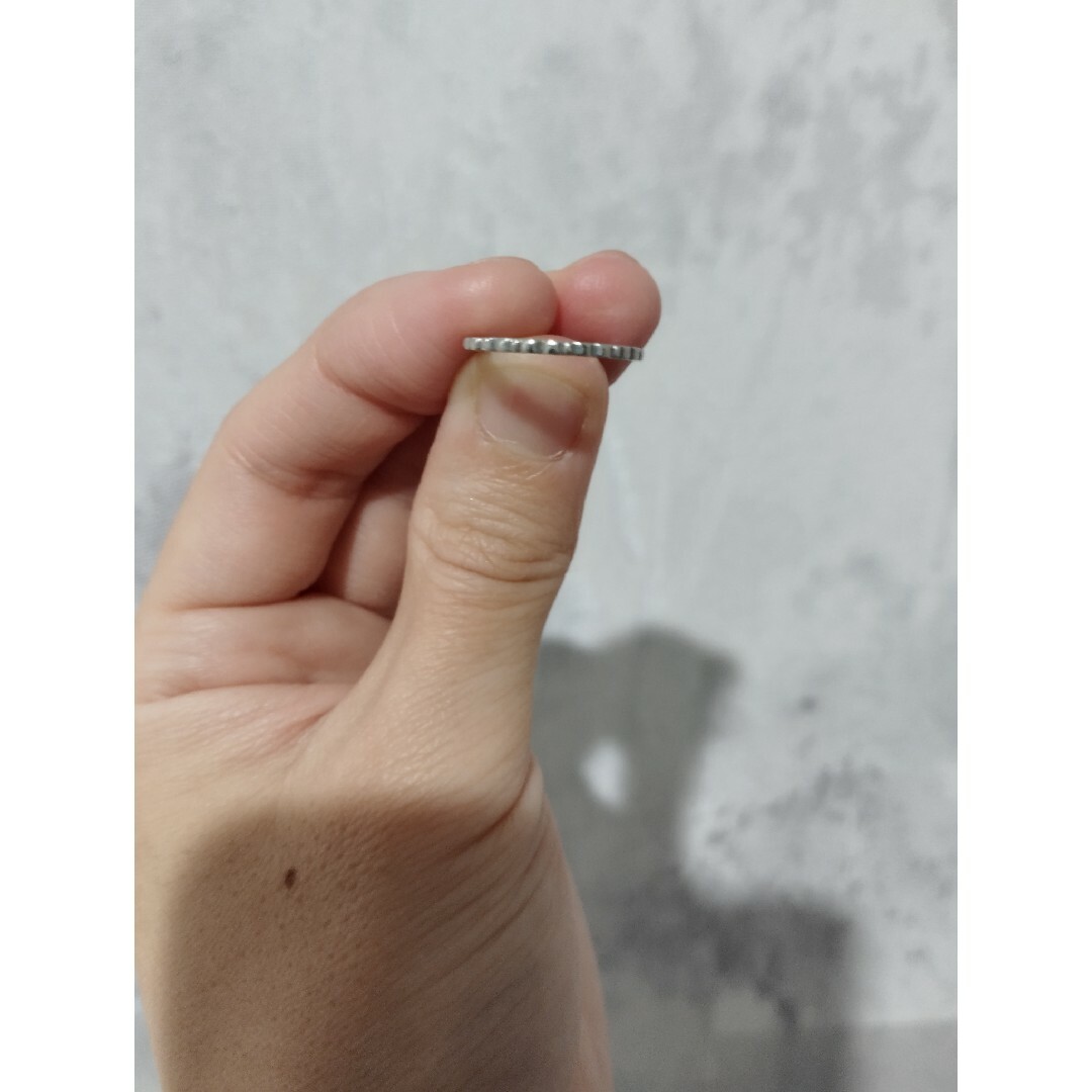 かなり華奢　Pt900　プラチナ　リング　指輪　7号 レディースのアクセサリー(リング(指輪))の商品写真