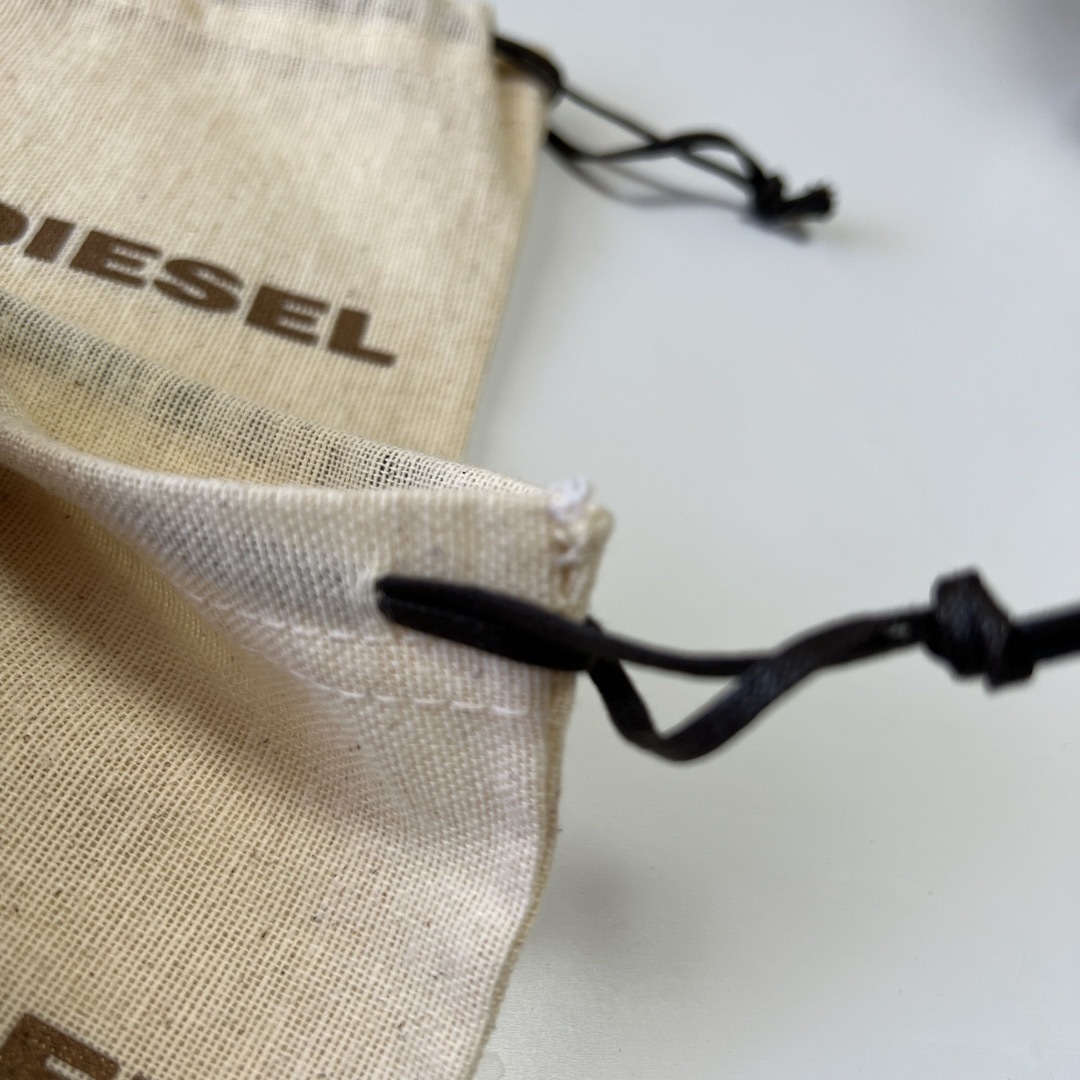 DIESEL(ディーゼル)のDIESEL ディーゼル　巾着ポーチ2点セット　新品 レディースのファッション小物(ポーチ)の商品写真