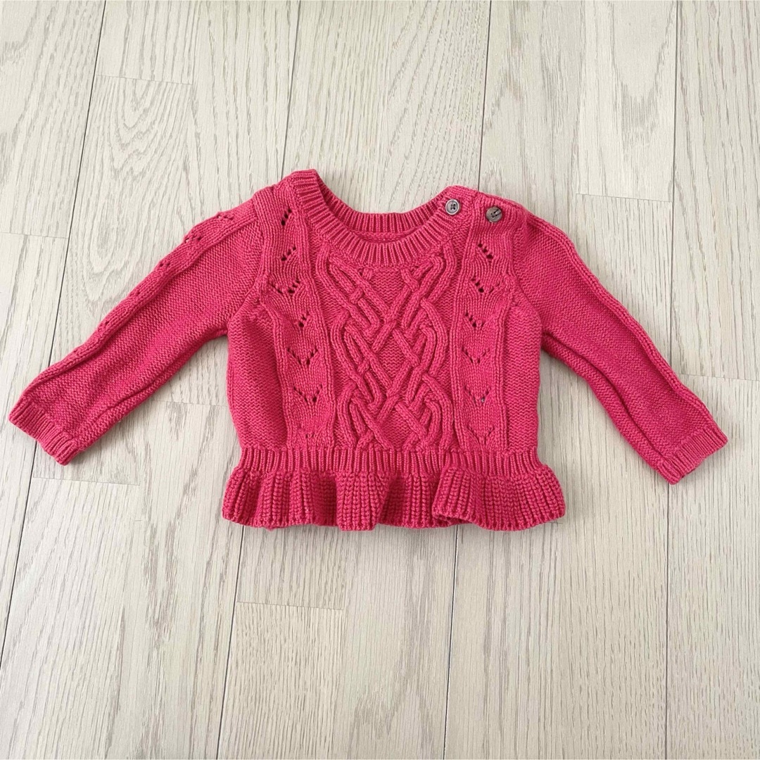 babyGAP(ベビーギャップ)のbabyGAP ベビーギャップ　赤　ニット キッズ/ベビー/マタニティのベビー服(~85cm)(ニット/セーター)の商品写真