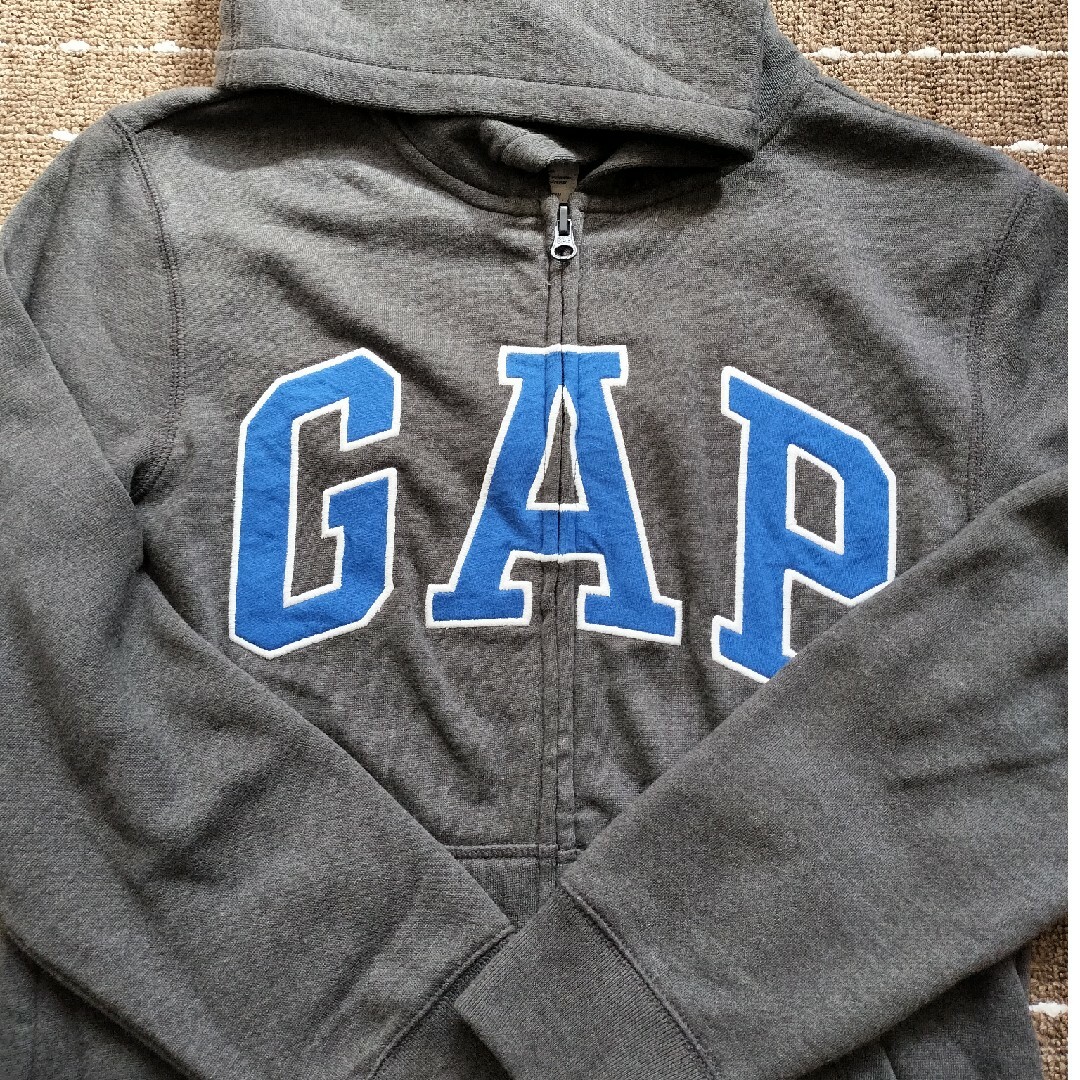 GAP Kids(ギャップキッズ)のGAPKIDS  150 キッズ/ベビー/マタニティのキッズ服女の子用(90cm~)(ジャケット/上着)の商品写真