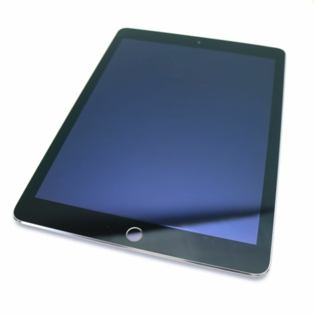 Apple(アップル)のau iPad Air 2 32GB グレイ  M222 スマホ/家電/カメラのPC/タブレット(タブレット)の商品写真
