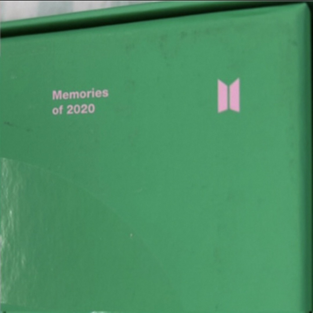 防弾少年団(BTS)(ボウダンショウネンダン)の中古『BTS Memories of 2020［Blu-ray］』 エンタメ/ホビーのDVD/ブルーレイ(ミュージック)の商品写真